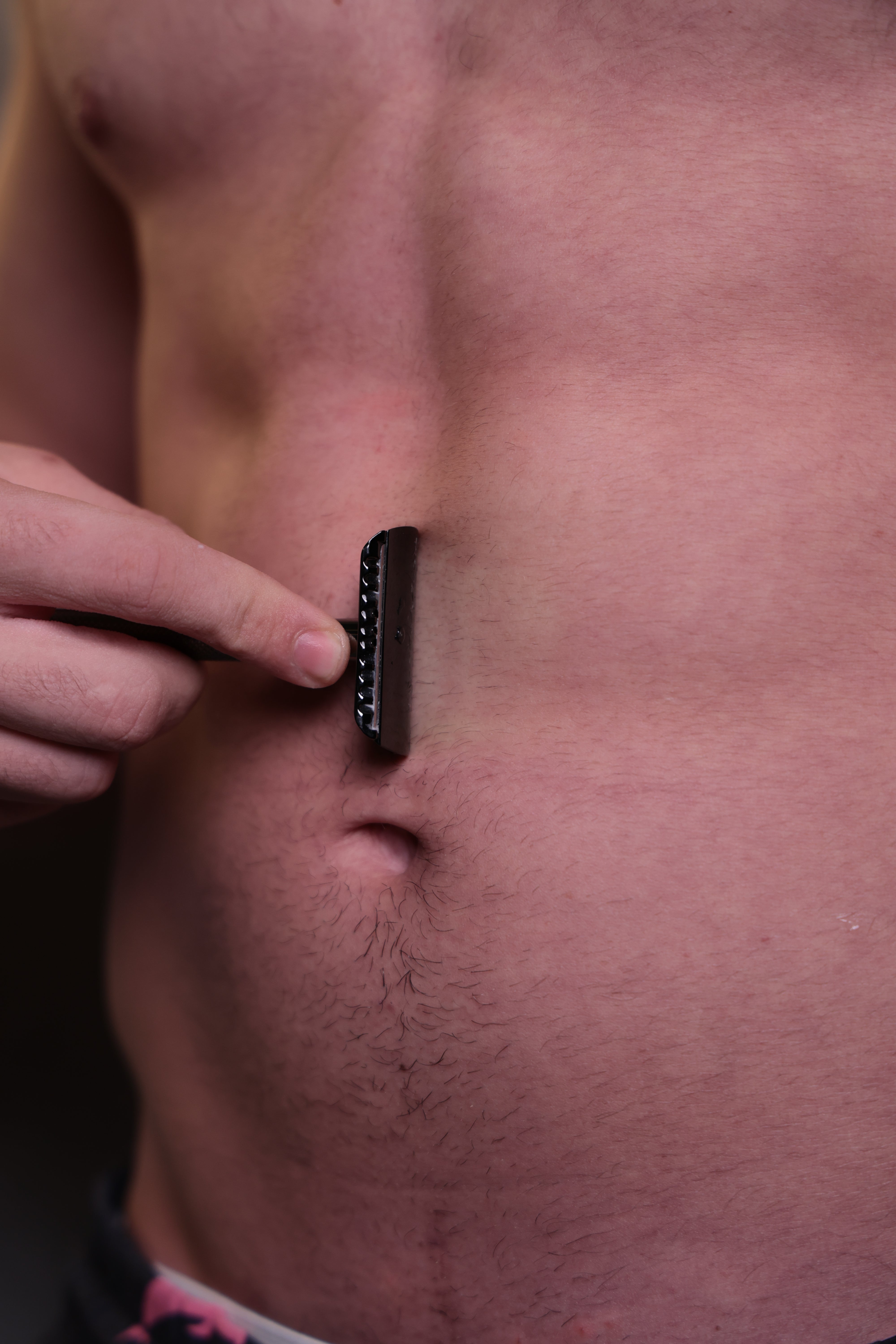 Lifetime single blade safety razor